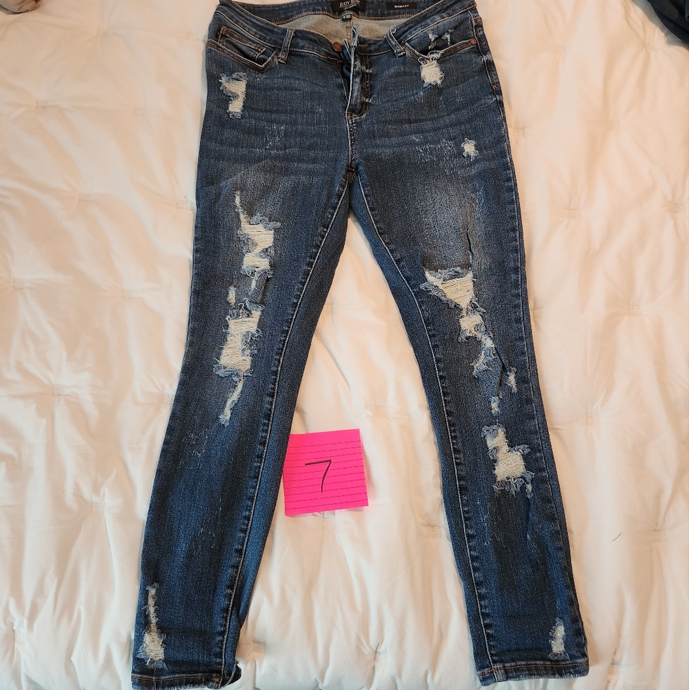 Judy Blue Distressed Skinny jeans